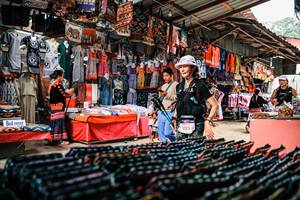 BIB: 
                            <button type="button" onclick="openModal(25580981)" class="btn btn-primary btn-sm float-right btn-popup" data-toggle="modal" data-target=".modal-high-quality">
                        <i class="fas fa-shopping-cart"></i> Add to Cart
                    </button>
                                            <button type="button" onclick="isThisMe(25580981, true)" class="btn btn-success btn-sm float-right btn-popup btn-isme hidden" data-toggle="tooltip" data-placement="bottom" title="นี่คือรูปของคุณใช่ไหม คลิกที่นี่เพื่อเอาเข้าอัลบั้ม">
                        <i class="fas fa-plus"></i> Add to album
                    </button>
                    <button type="button" onclick="isThisMe(25580981, false)" class="btn btn-warning btn-sm float-right btn-popup btn-isnotme hidden">
                        <i class="fas fa-ban"></i> Remove from album
                    </button>